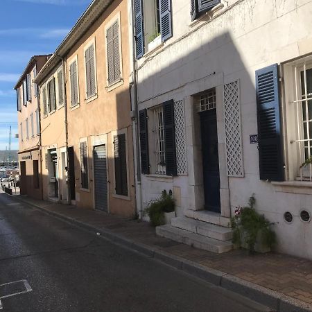 Studios Du Marin Sur Port De Ла-Сьйота Екстер'єр фото